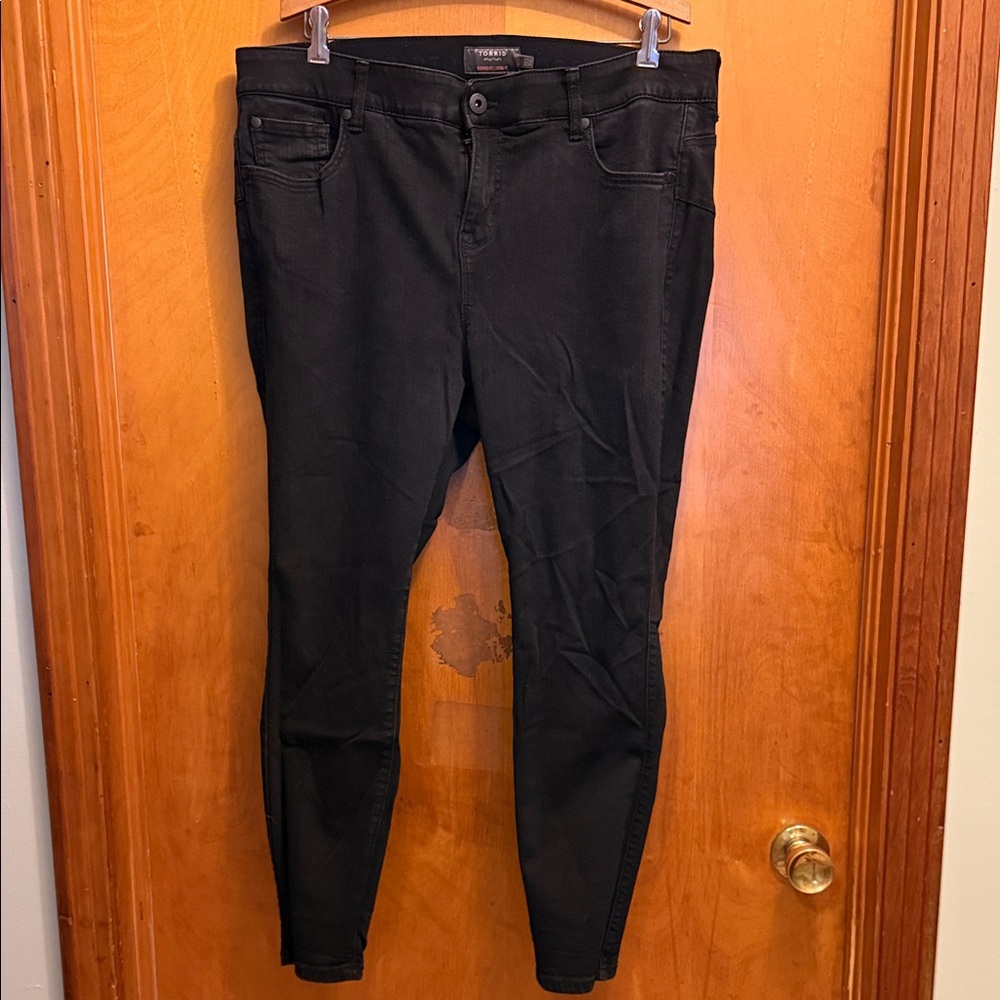 Torrid Women's Black Skinny Jeans